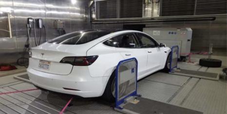 Характеристики Tesla Model 3: в реальності більше, ніж за паспортом