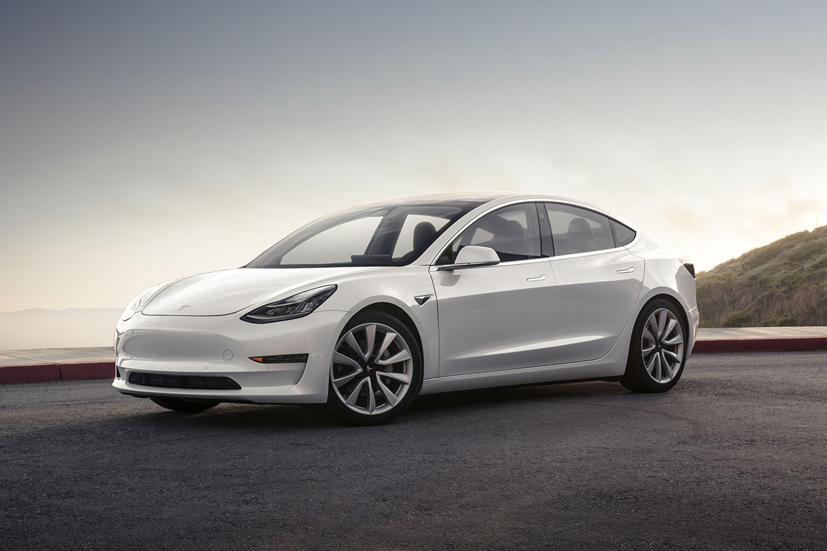 Батарею Tesla Model 3 збільшили до 82 кВт*год