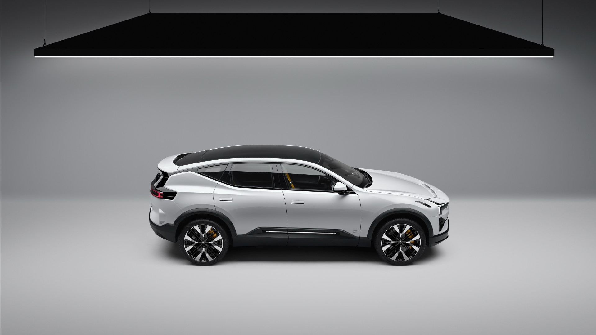 Електричний кросовер Polestar 3 із запасом ходу 600+ км: перше фото