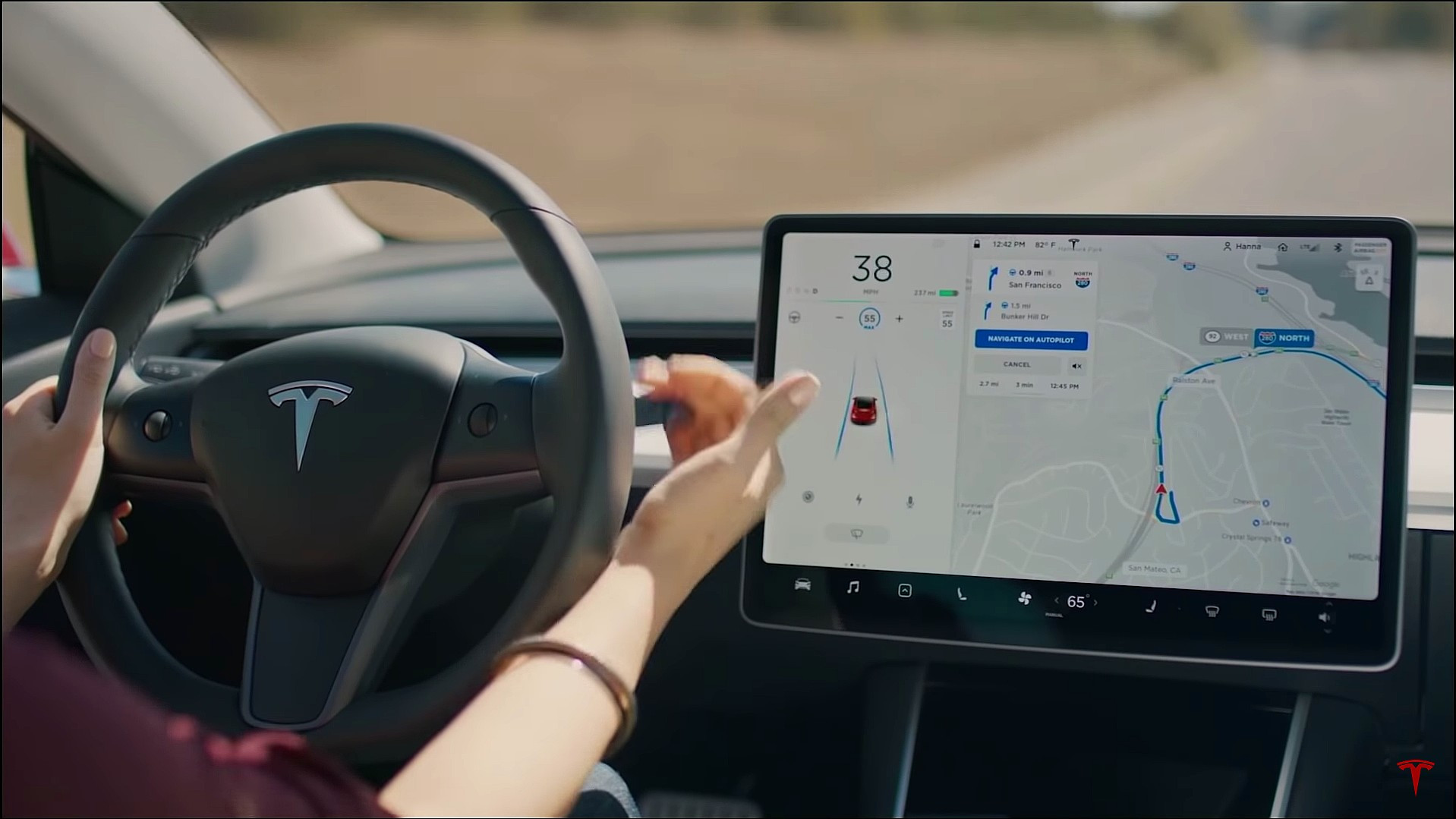 Tesla підвищила вартість автопілота після оновлення до 15 тисяч доларів