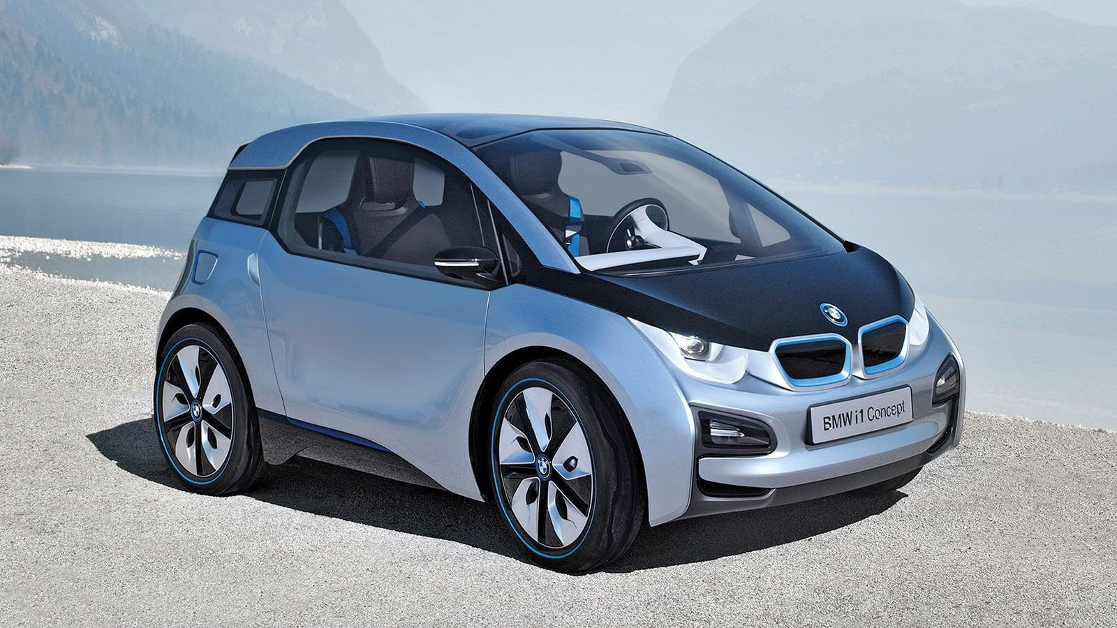 BMW готує до виходу доступні електромобілі i1 та i2