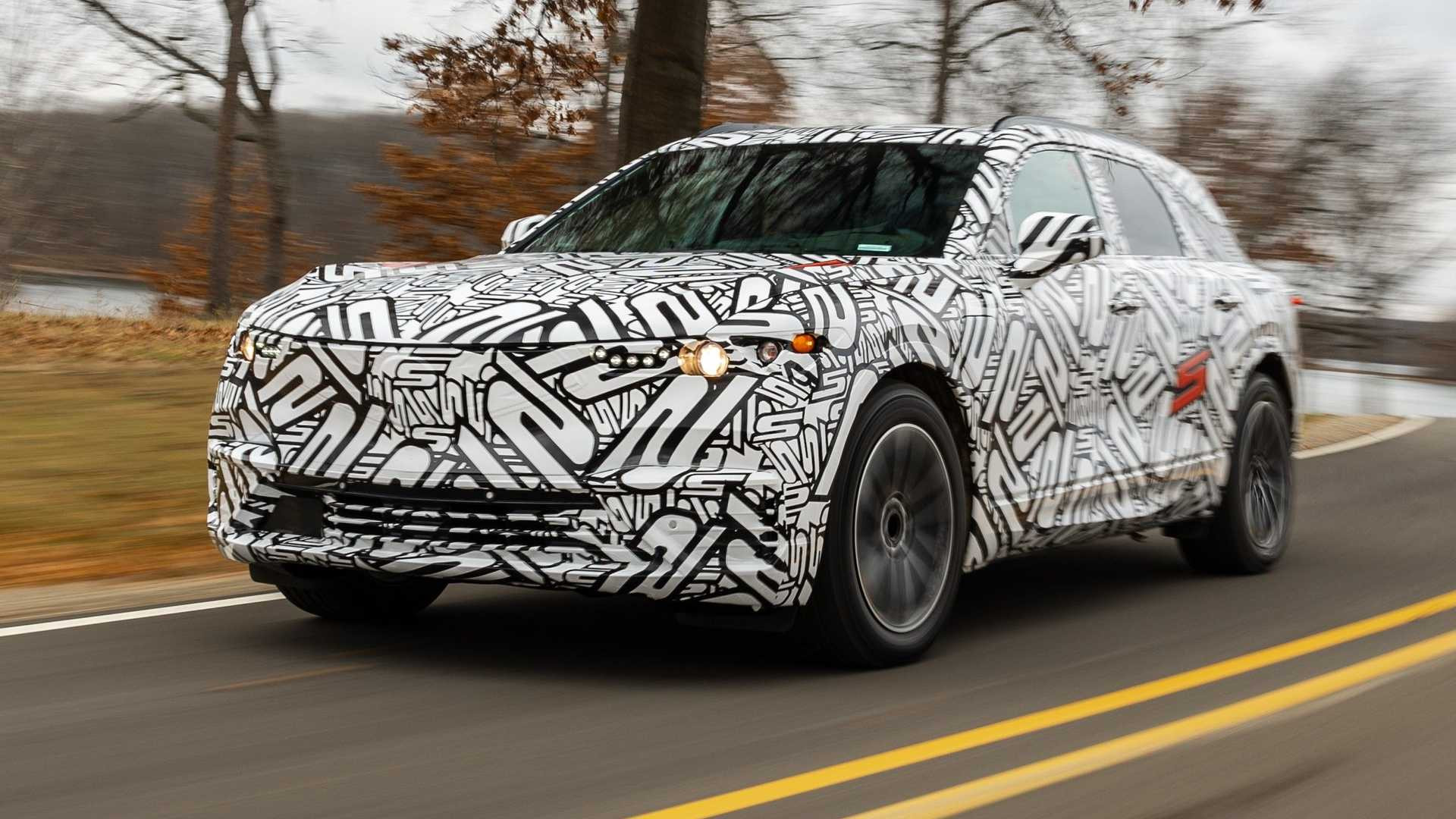 Acura показала перші фото з випробувань електрокросовера ZDX
