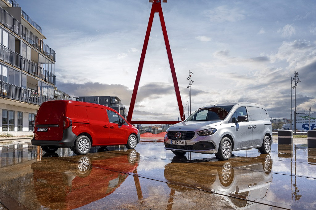 Mercedes-Benz випустив електричний компактвен еCitan