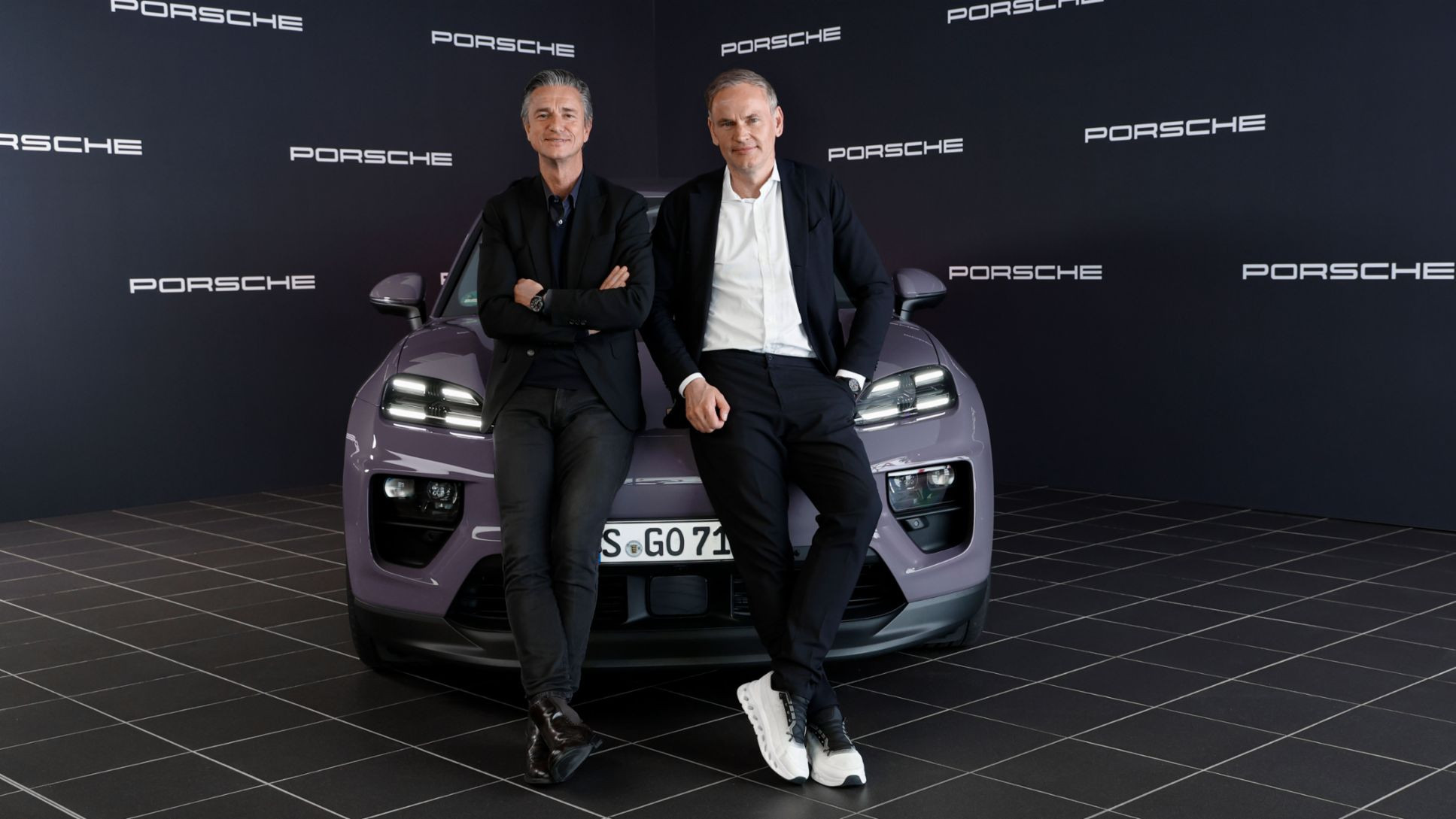 Попит на електричний Macan перевершив очікування Porsche