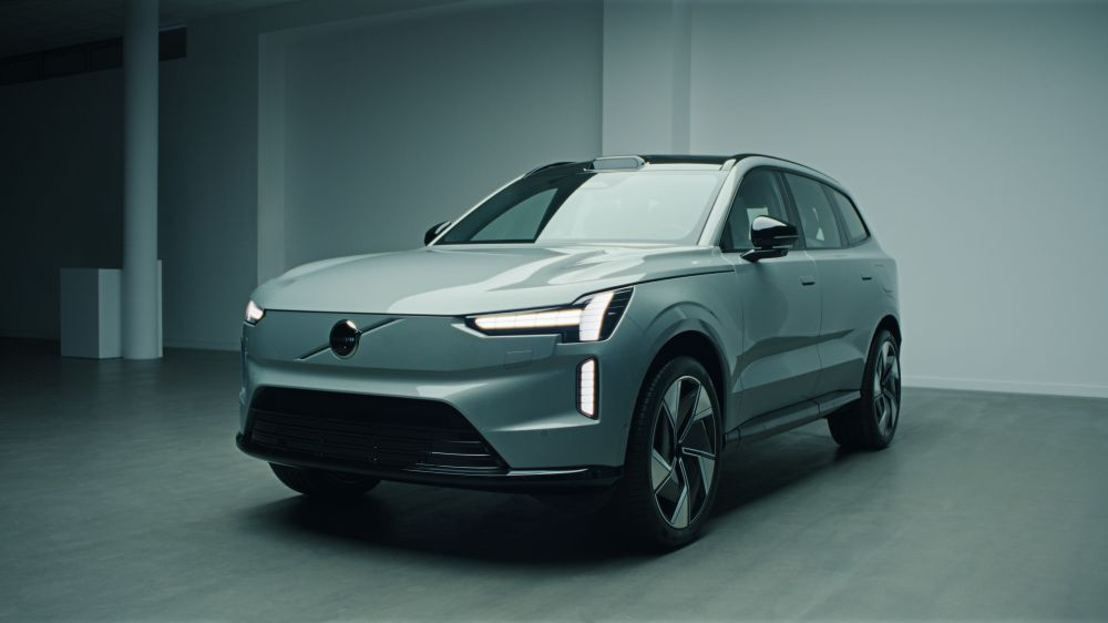 Volvo готує електричний кросовер EX60
