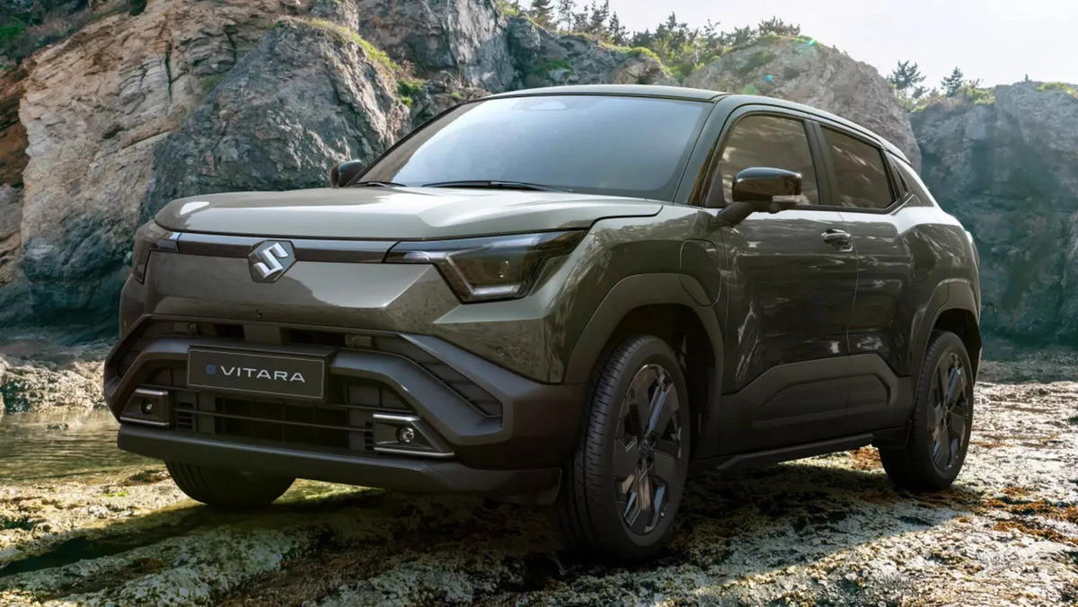 Suzuki представила перший електрокросовер eVitara з трьома силовими установками