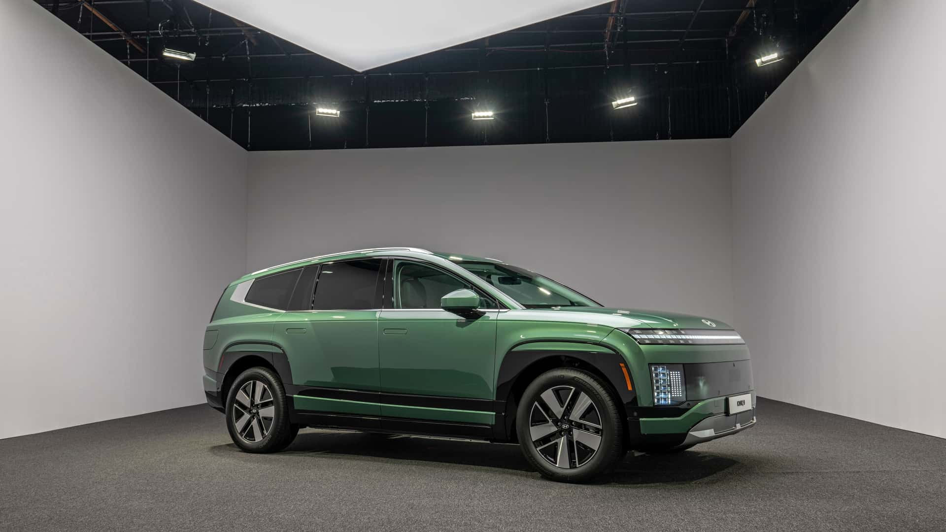 Представлено великий кросовер Ioniq 9: 620 кілометрів запасу ходу та 5,2 секунди до сотні