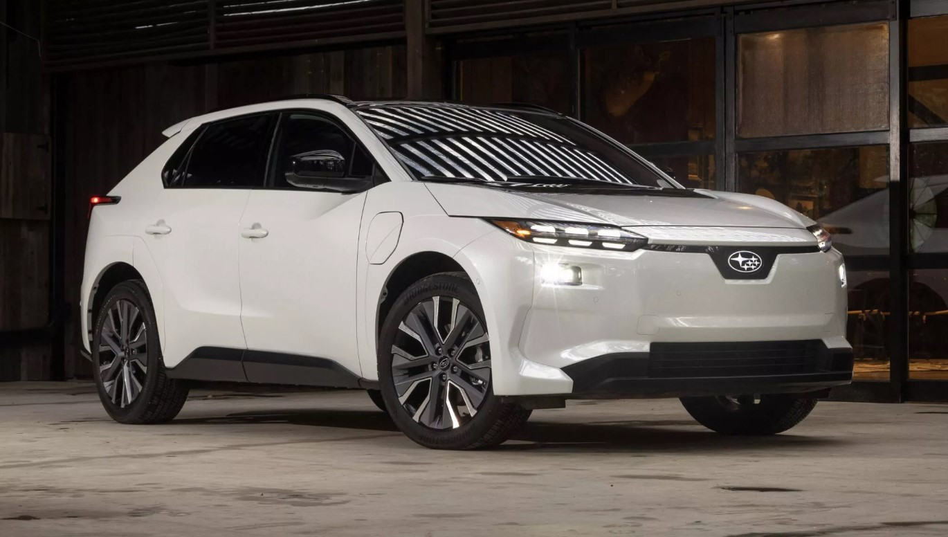 Subaru модернізувала електрокросовер Solterra: нова зовнішність та потужні мотори