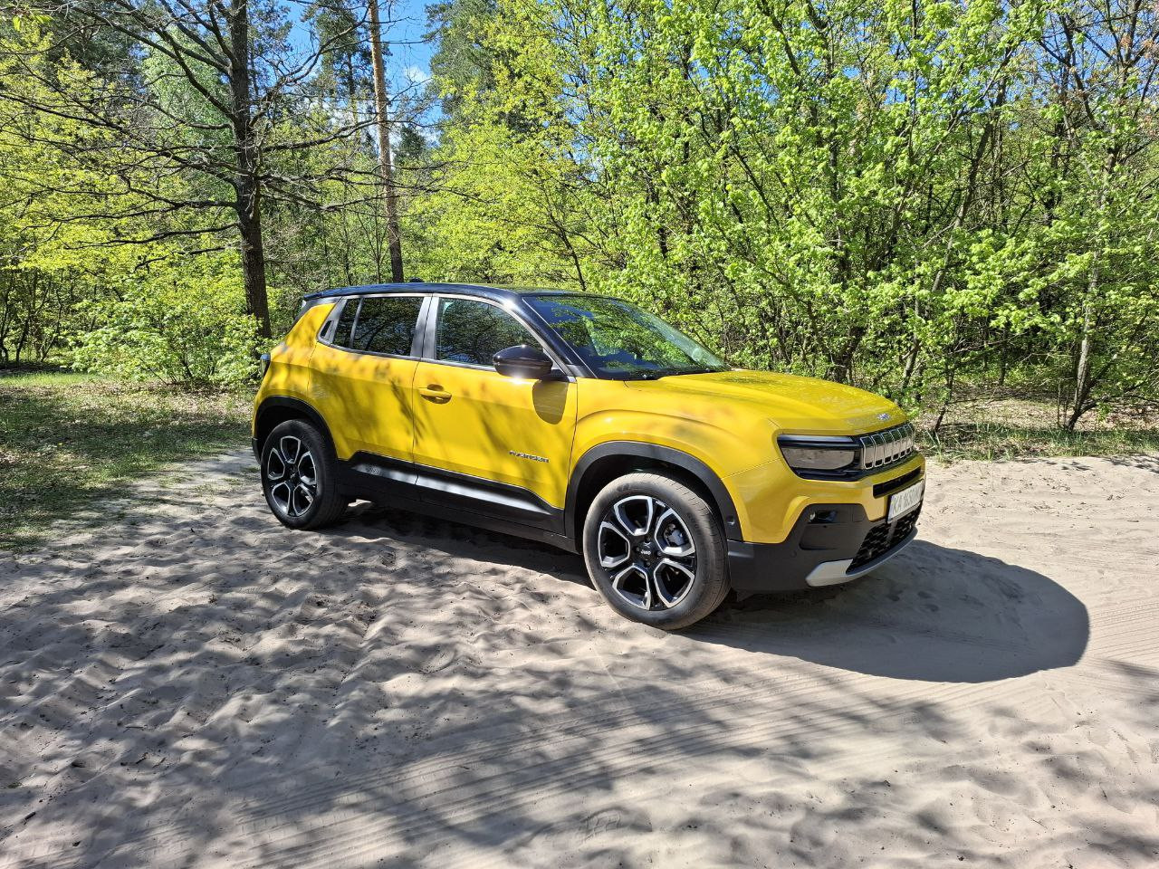 Огляд Jeep Avenger: справжній виклик у B-SUV сегменті!