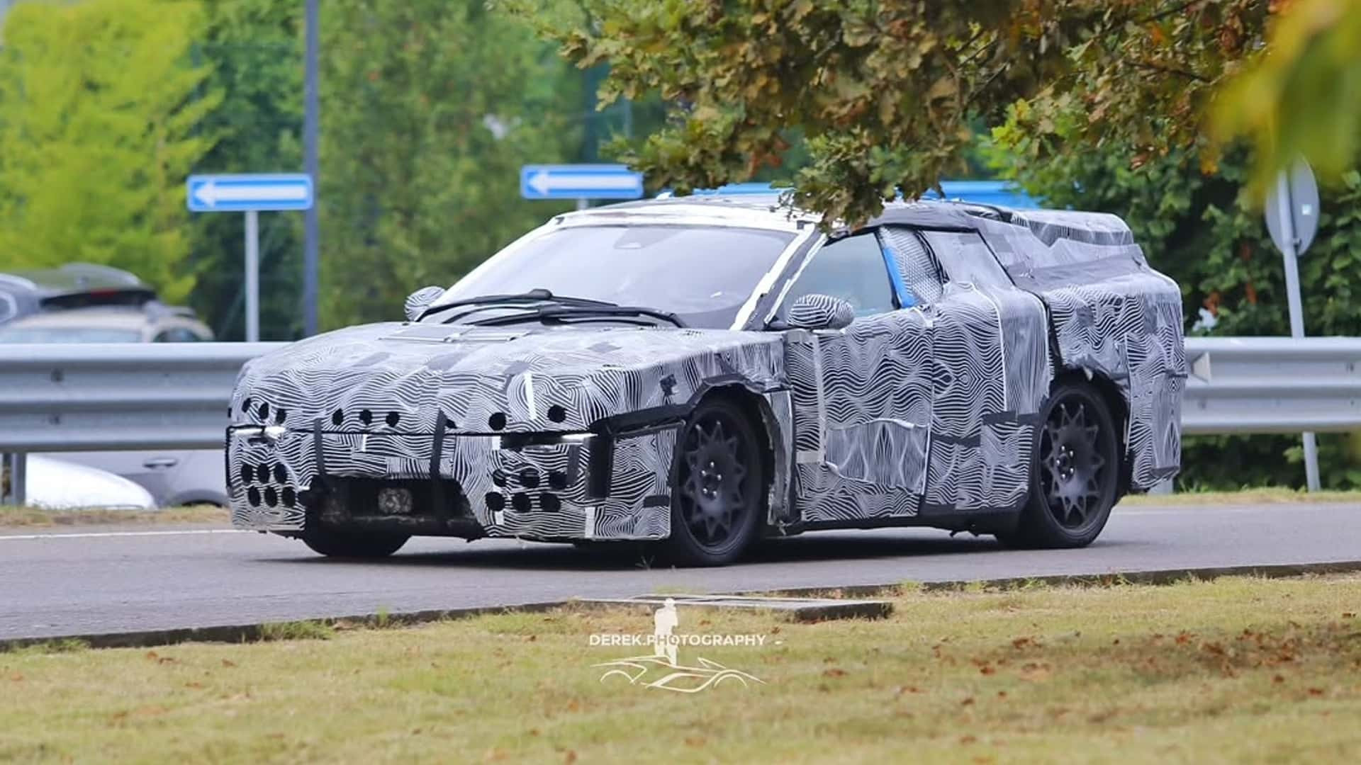 Прототип електромобіля Ferrari отримав дуже дивний кузов