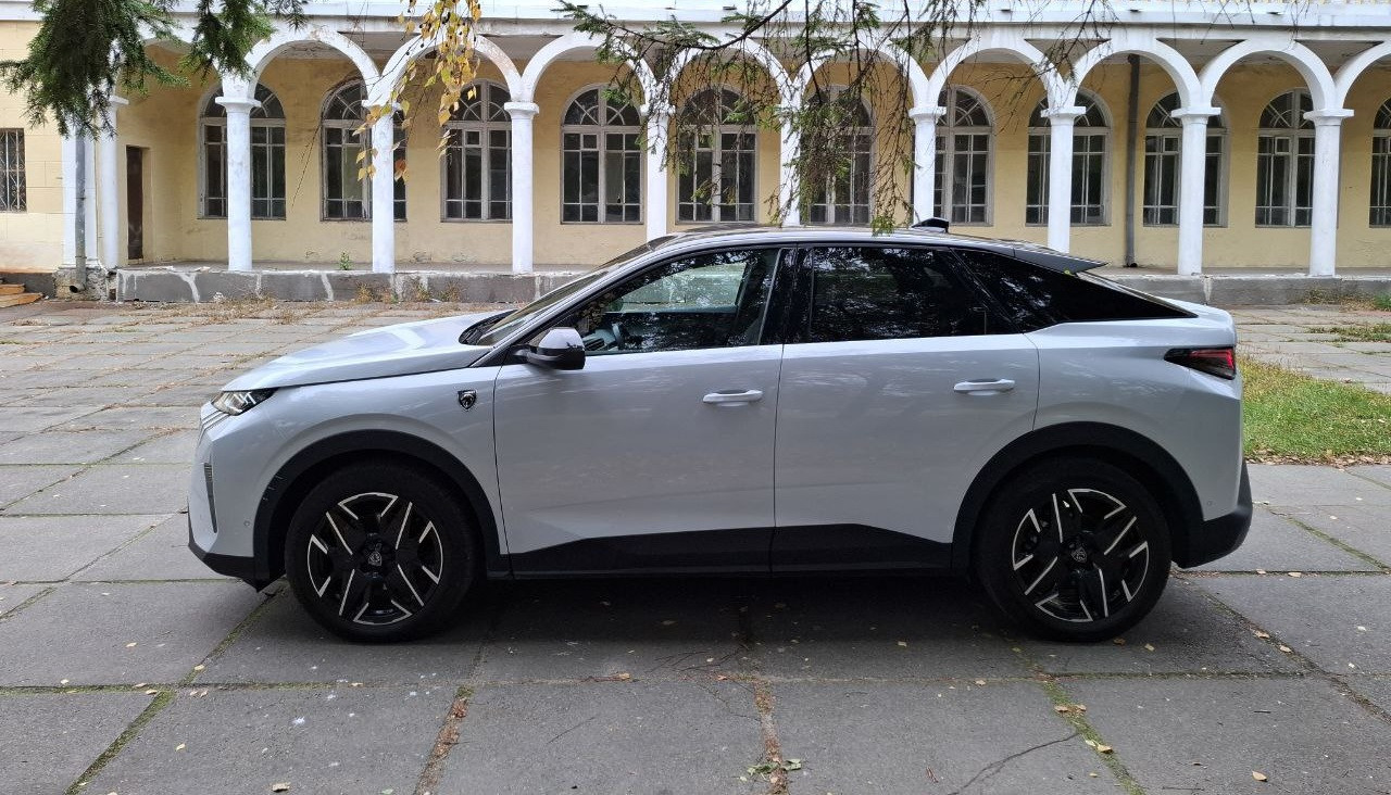 おがりん様 Огляд Peugeot 3008 1.2 Hybrid: комфорт майбутнього у знайомому форматі
