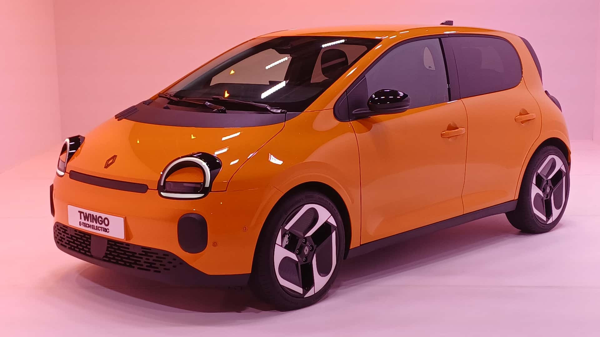 Марка Renault офіційно представила електричний Twingo