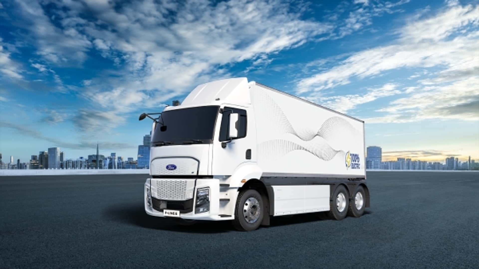 Ford випустив електричну вантажівку