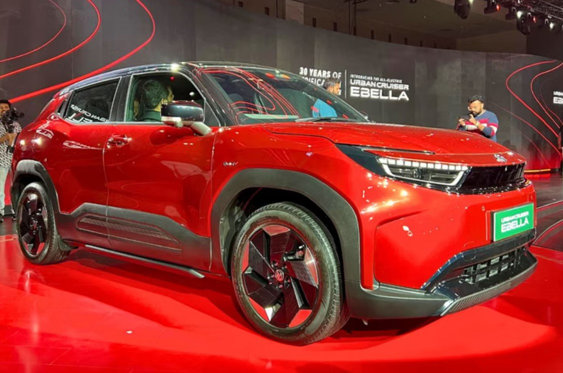 Toyota представила дешевий електрокросовер із батареєю на 543 кілометри