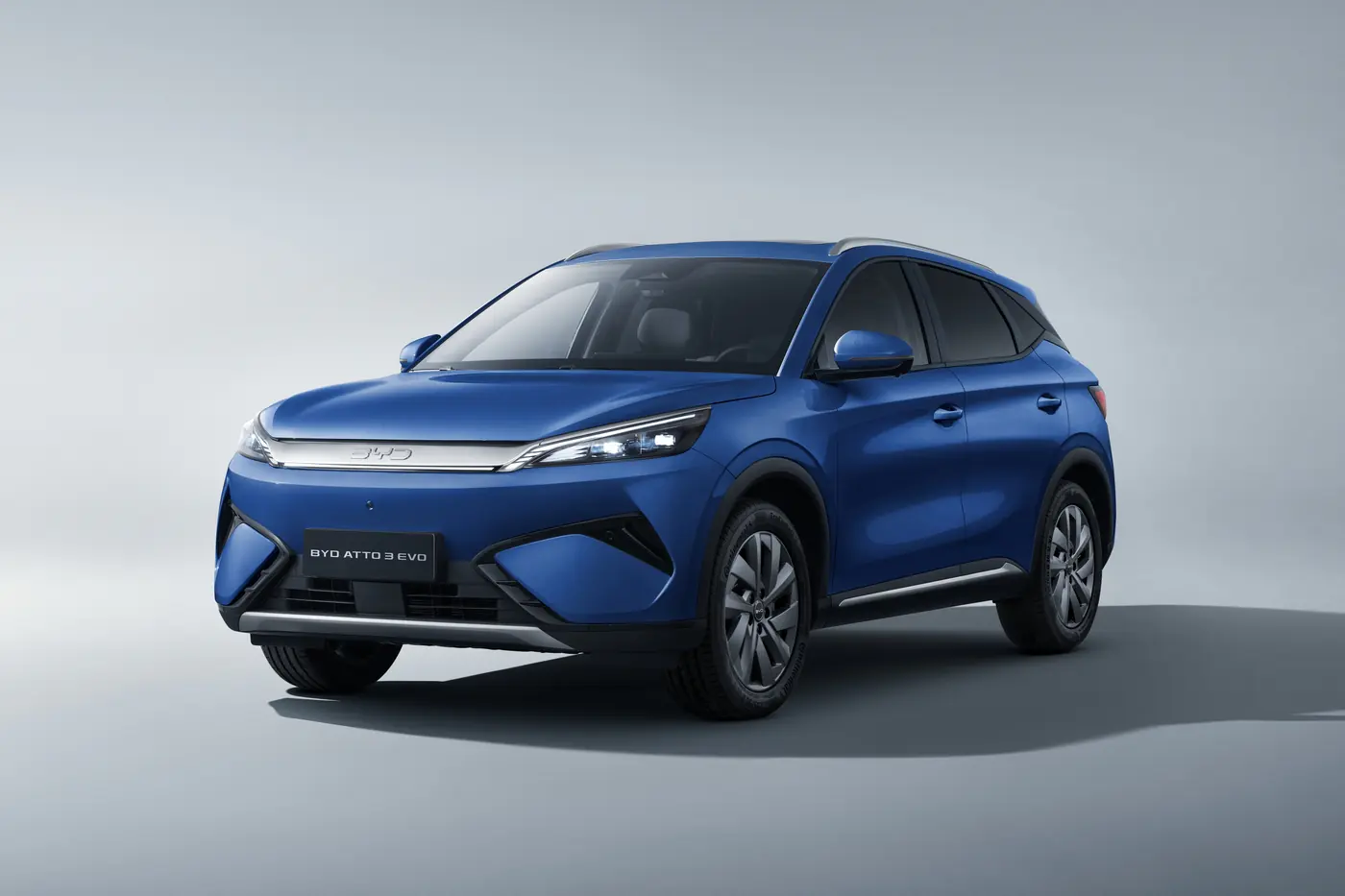 BYD Atto 3 Evo для Європи: збільшений багажник і технічні оновлення