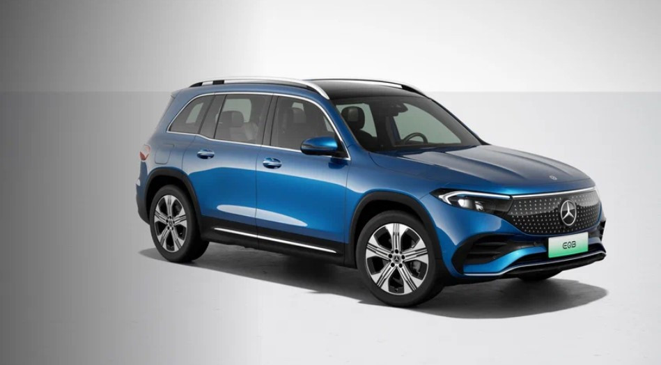 Mercedes-Benz відкличе майже 20 тисяч електрокарів у Китаї: вони можуть загорітися