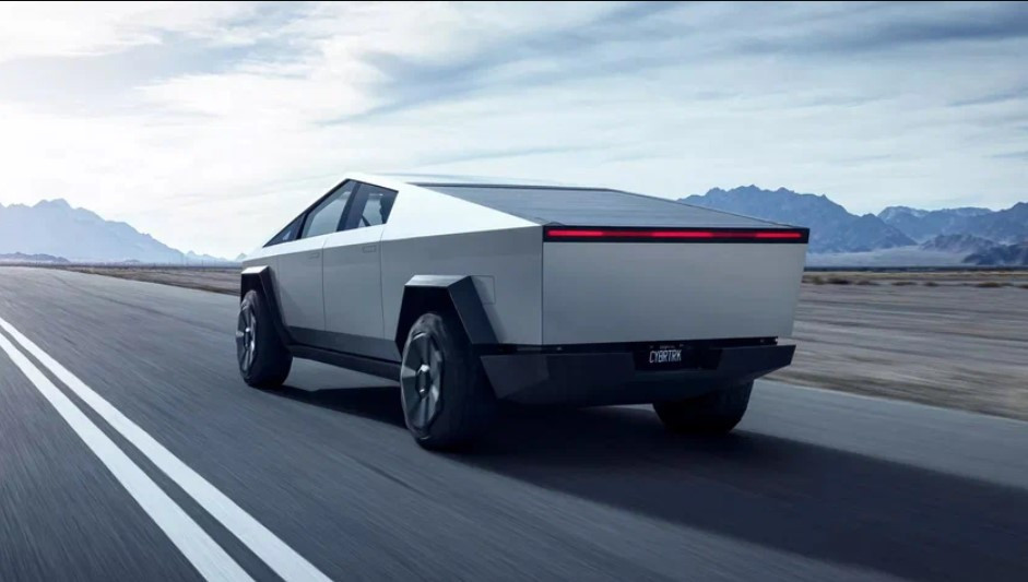 Найдешевший Tesla Cybertruck подорожчав через 10 днів після старту продажів