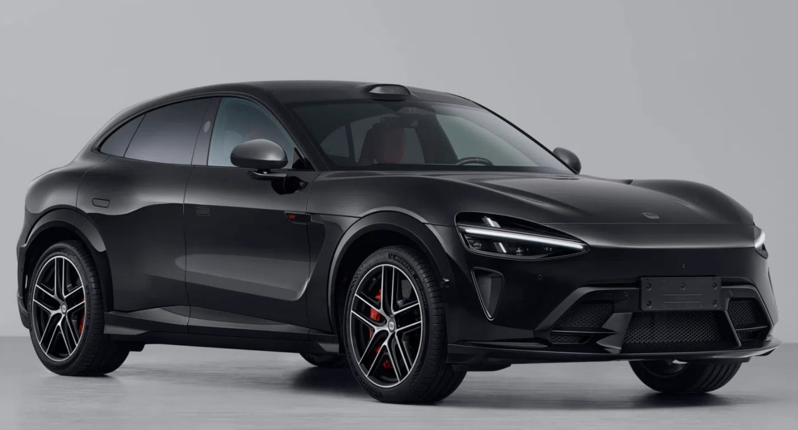 Розкрито запас ходу 1000-сильного кросовера Xiaomi YU7 GT