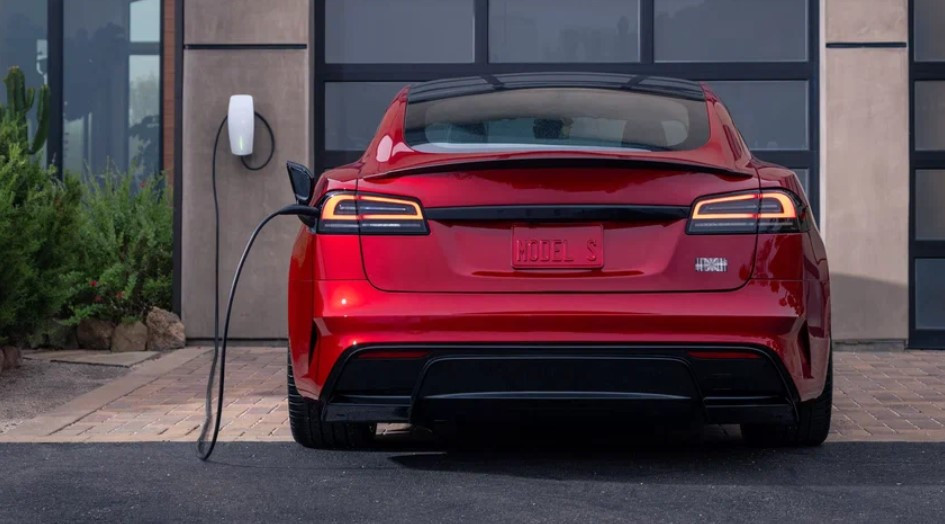 Tesla припинила прийом замовлень на Model S і Model X, але поки лише в одній країні