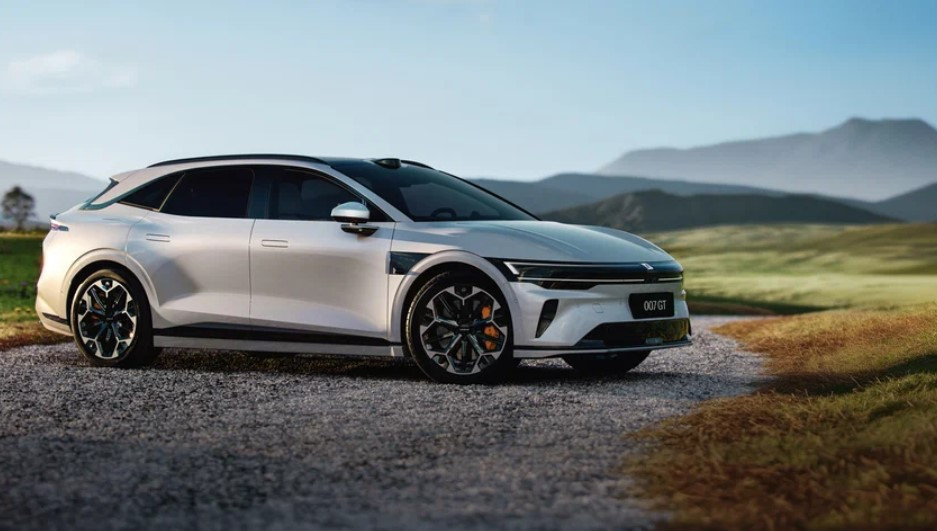 Zeekr призупинив продажі універсала 007 GT