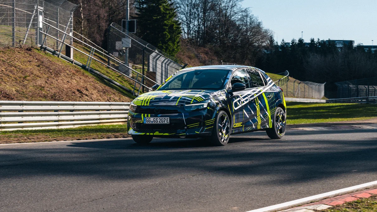 Найпотужнішу Opel Corsa в історії протестували на Нюрбургринзі