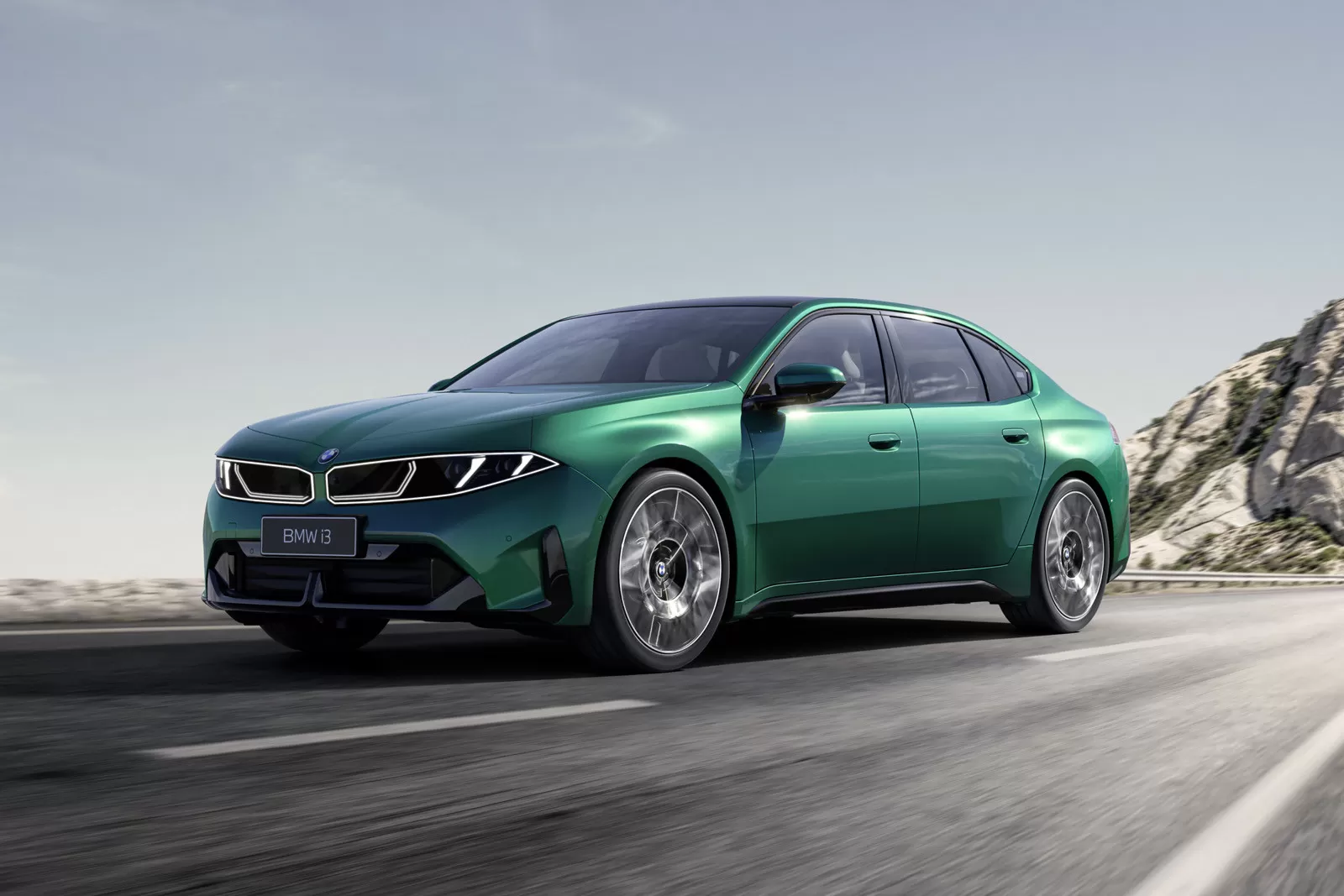 BMW показала подовжені BMW i3 та BMW iX3