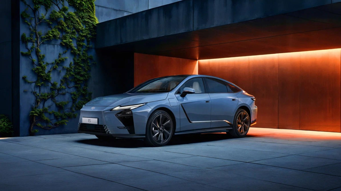 Lexus може перевести лінійку F Sport на електротягу