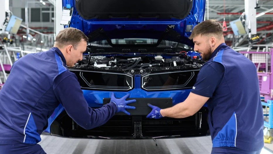 BMW пришвидшить відкриття прийому замовлень на i3 через високий попит