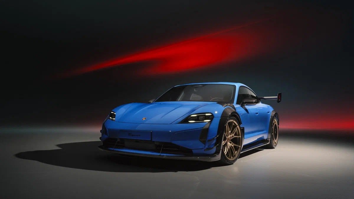 Porsche Taycan отримав фейкову коробку передач і став далекобійнішим