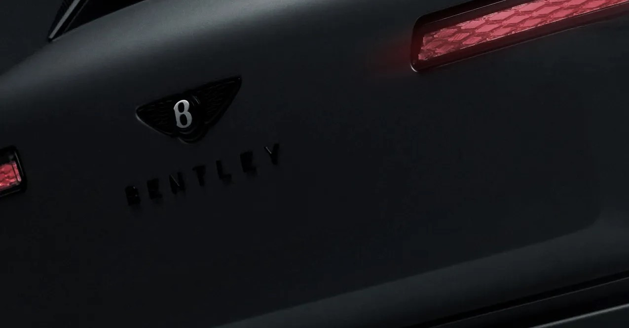 Bentley розкрила назву свого першого електромобіля