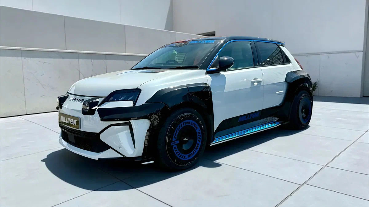 Електрокар Renault отримав обвіс у стилі ралійних автомобілів 1980-х