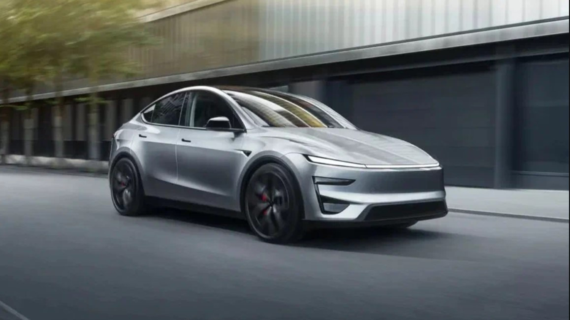 Електромобілі Tesla отримають систему вибору режимів руху