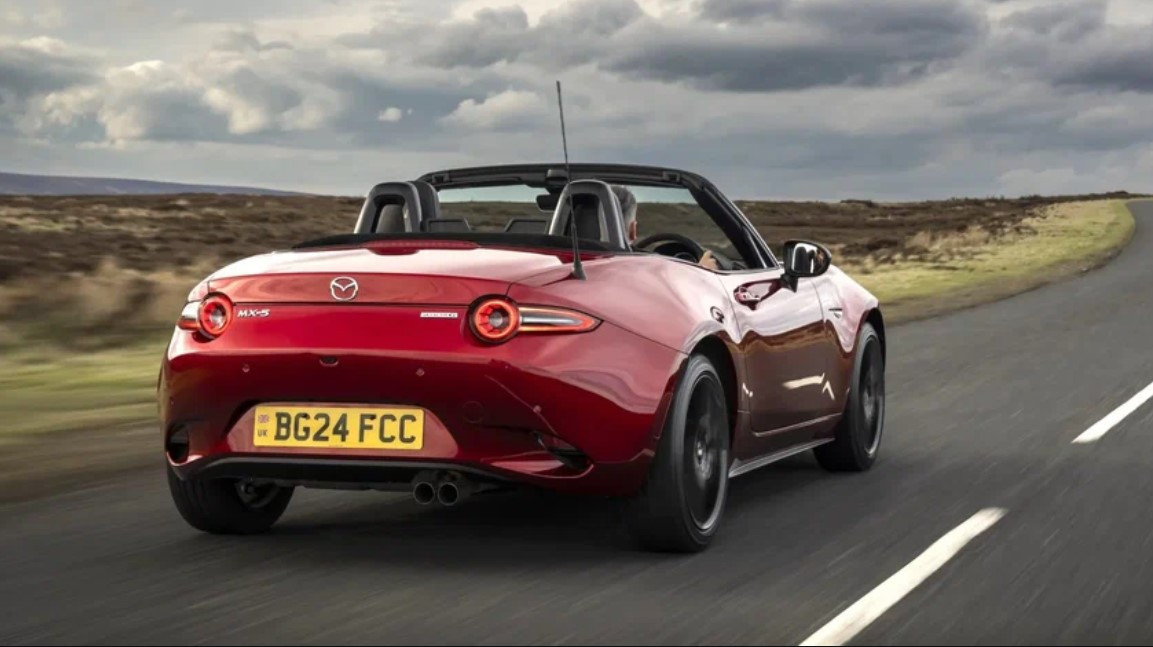 Mazda підтвердила переведення спорткара MX-5 на електротягу