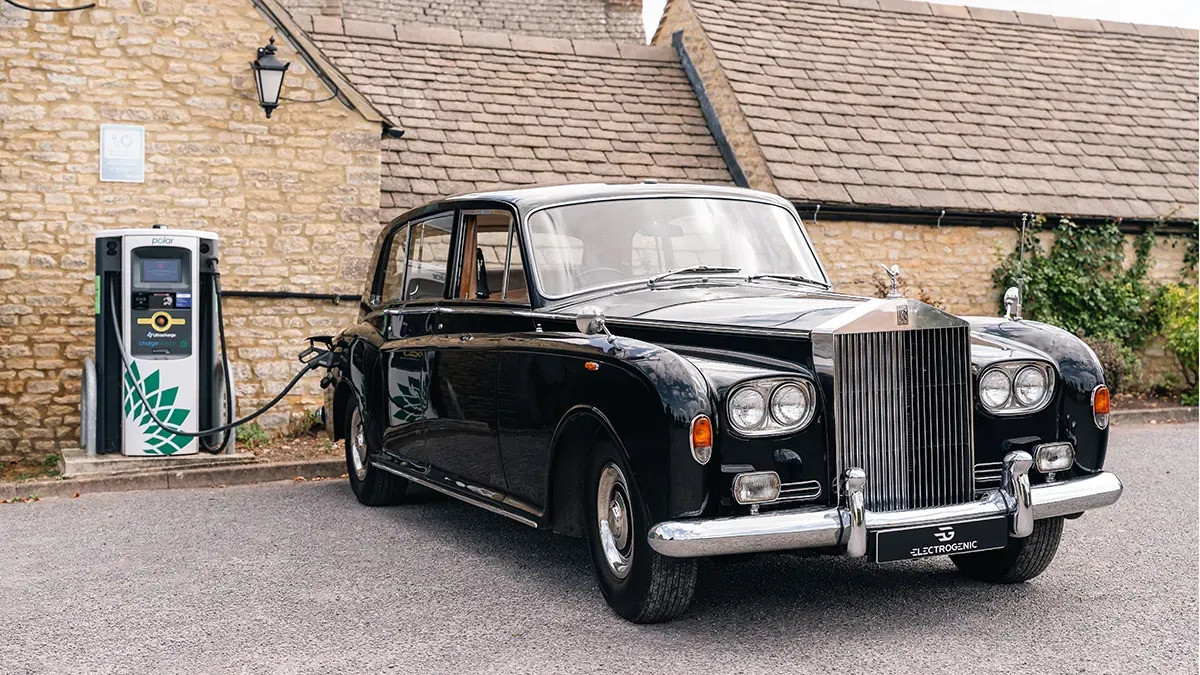Мерія Лондона перетворила церемоніальний Rolls-Royce 1973 року на електромобіль