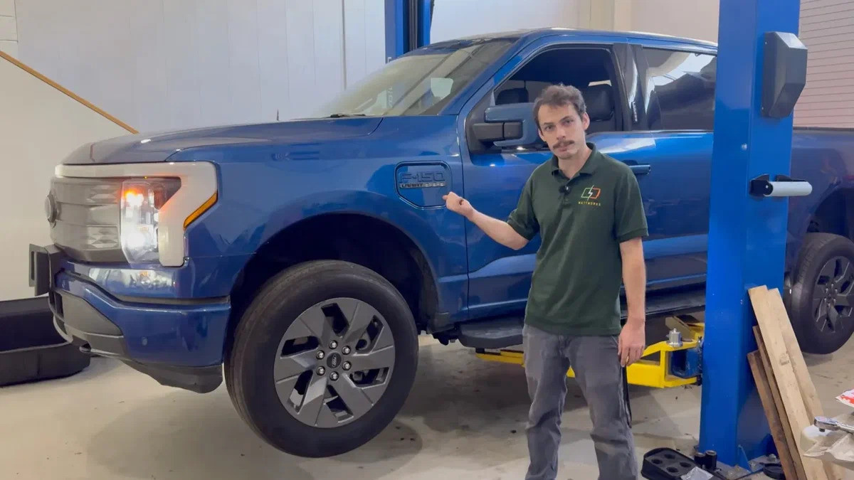 Стало відомо про реальний ресурс батареї електропікапа Ford F-150 Lightning
