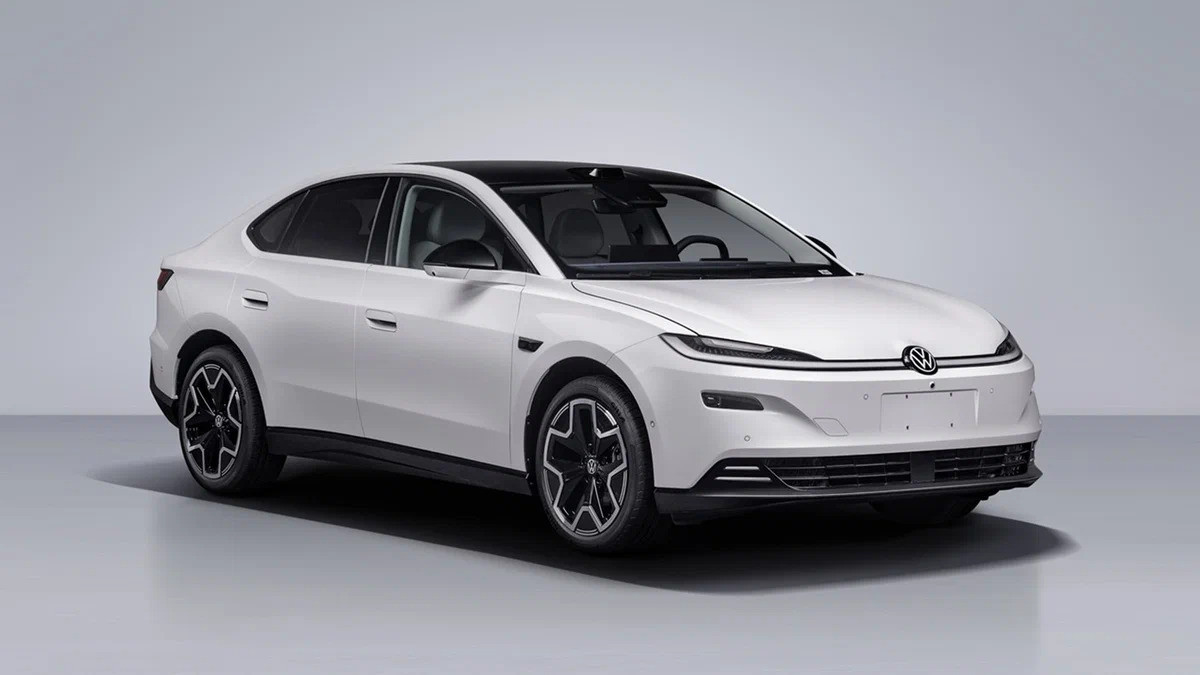 Розсекречено новий електричний ліфтбек Volkswagen ID. Aura