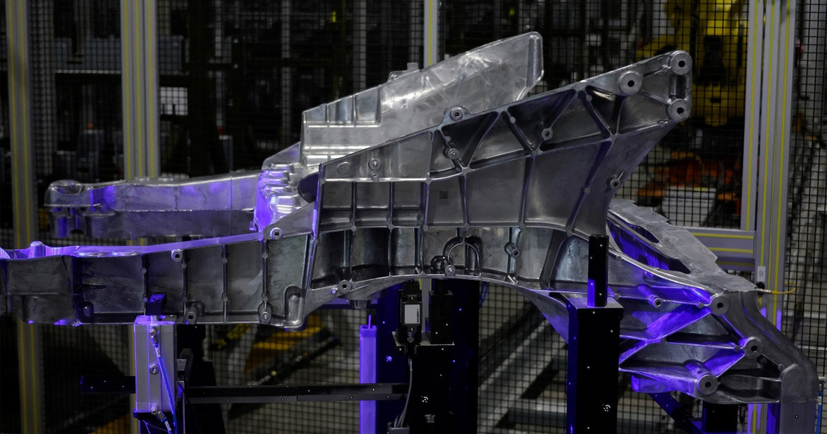 Ford замінила 146 деталей кузова електропікапа Fathom двома великими виливками