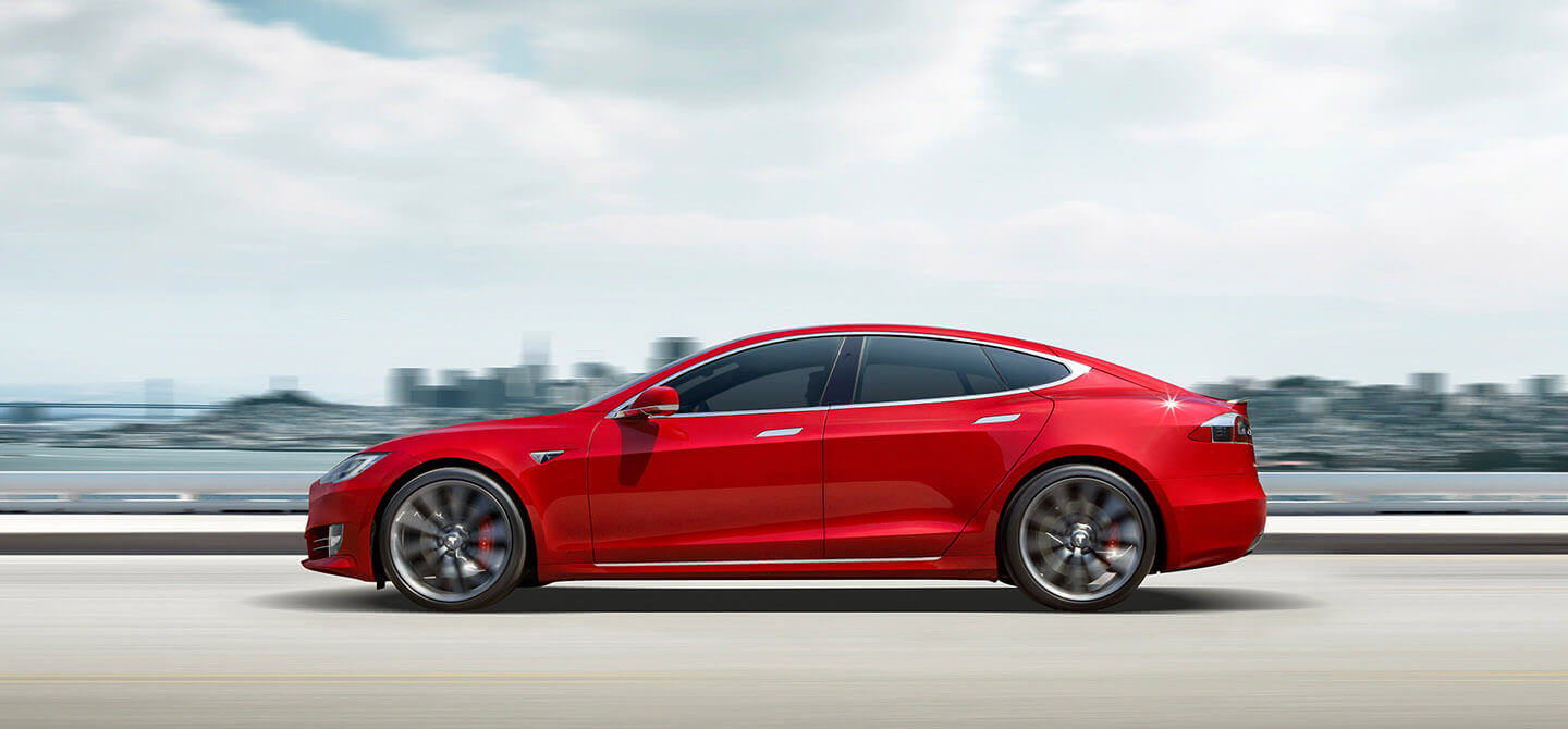 Tesla: історія компанії, яка змінила усе